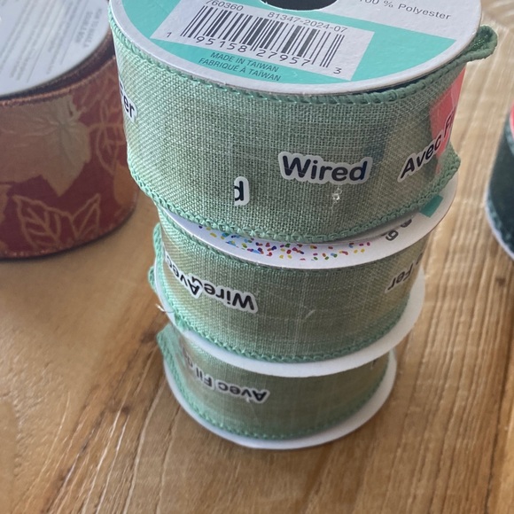 14 rolls ribbon Celebrate It Holiday Ribbon Set - Red, Green, Gold, Blue - Picture 11 of 16